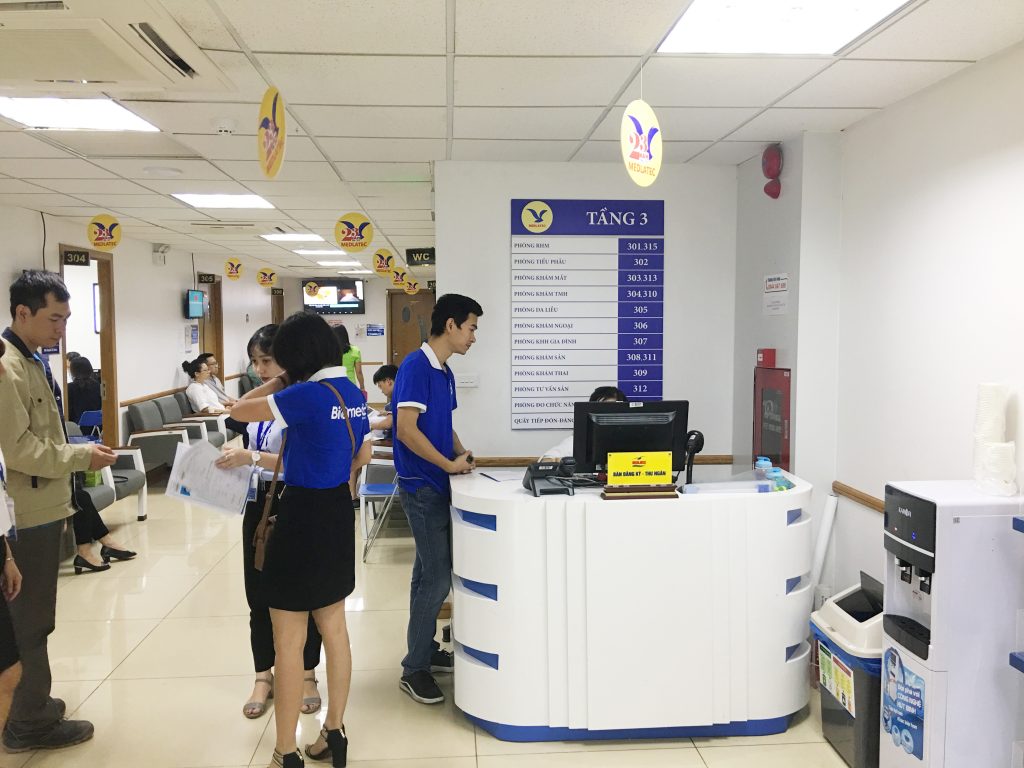 CBNV Biomedic tham gia khám sức khỏe định kì 2019