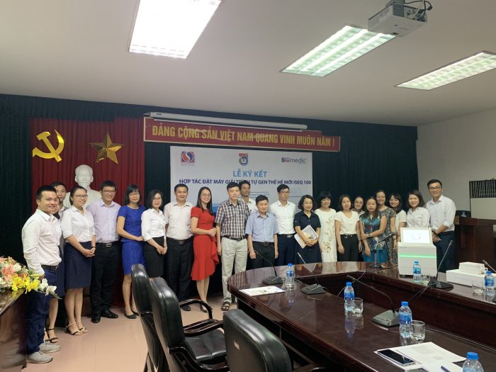 Biomedic and Hanoi University of Science sign a cooperation agreement for Illumina NGS sequencer iSeq 100
